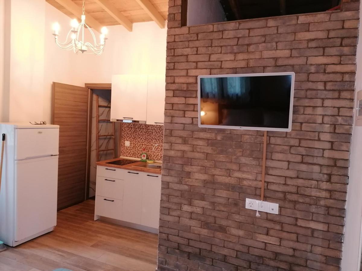 Tiny House By The Sea Nea Skioni Exterior foto