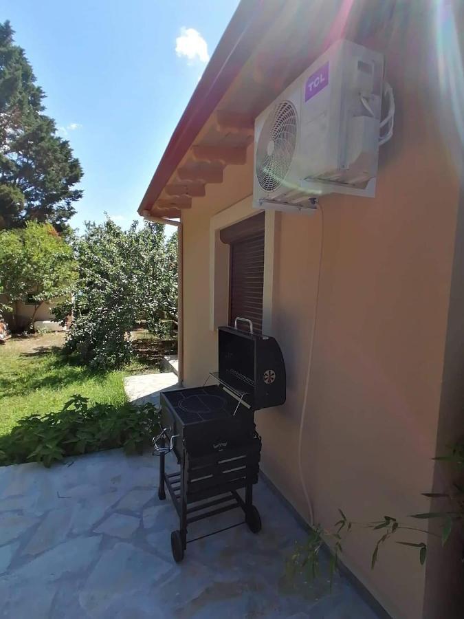 Tiny House By The Sea Nea Skioni Exterior foto